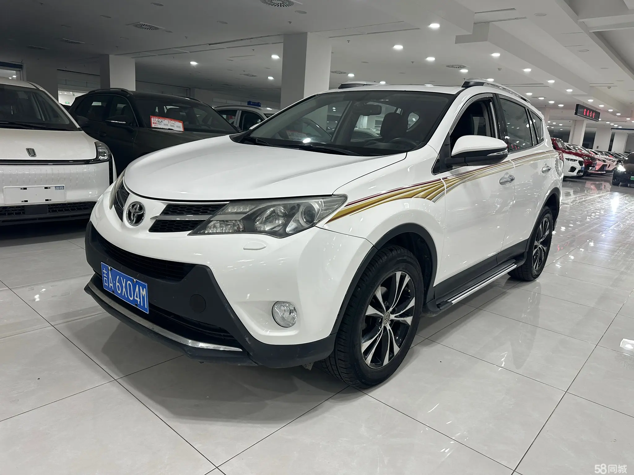Toyota RAV4 2014 car image 