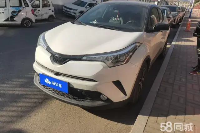 Toyota C-HR 2019 汽车图片 