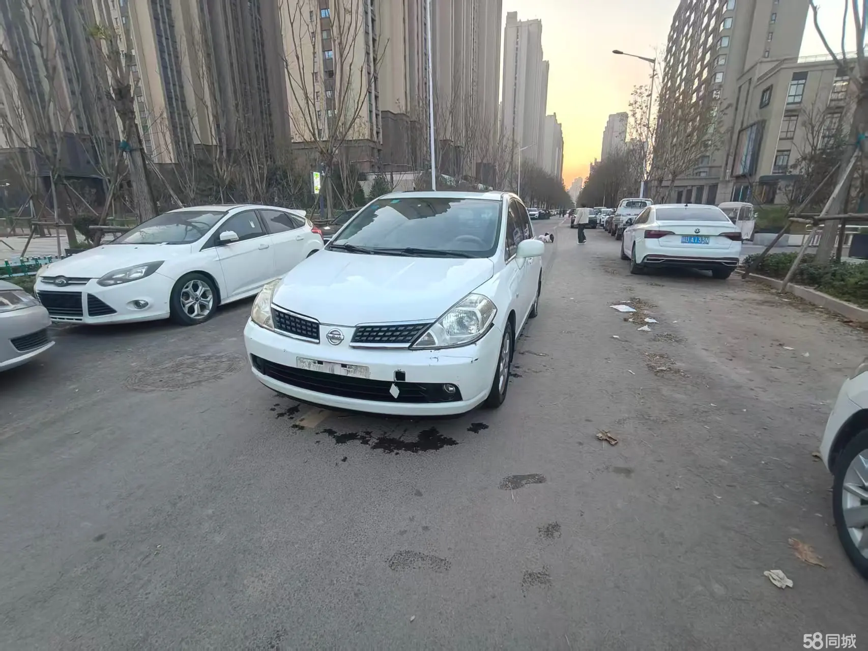 Nissan Tiida Sedan 2006 汽车图片 