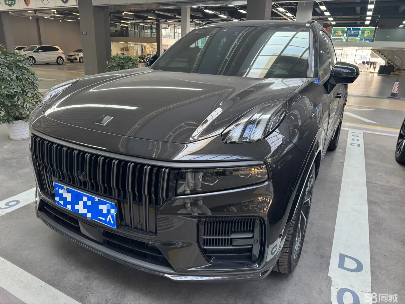 Lynk & Co 09 2021 car image 