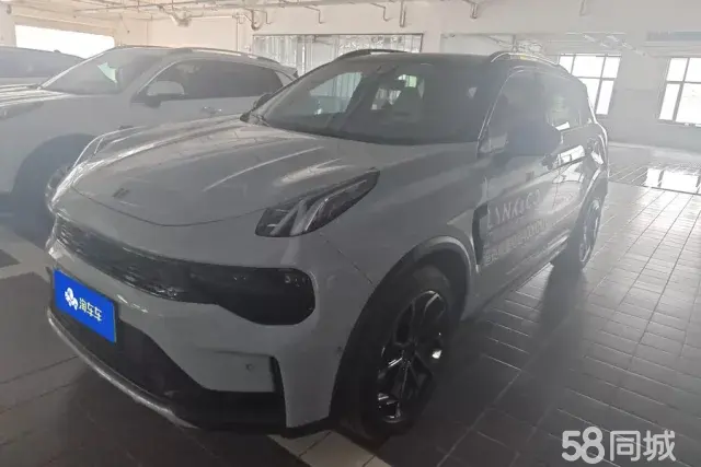 Lynk & Co 01 EM-P 2022 car image 