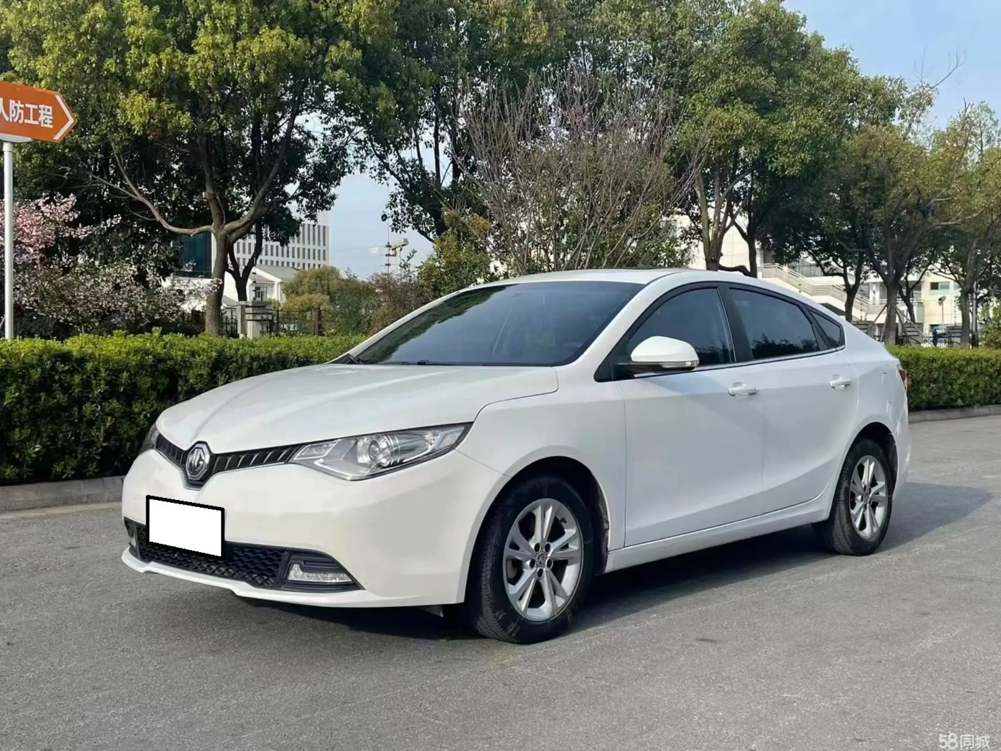 MG GT 2018 MG GT 2018 car image