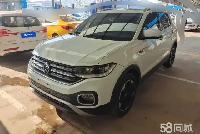 Volkswagen Tacqua 2011 immagine di auto 