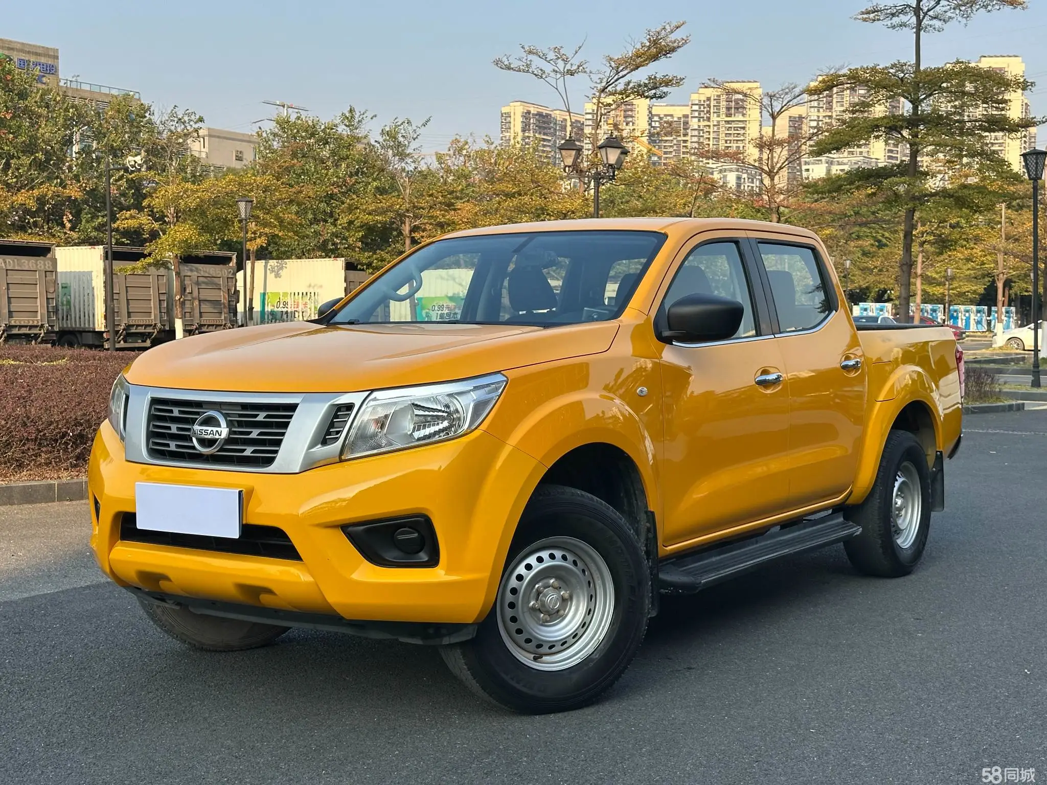 Nissan Navara 2020 汽车图片 