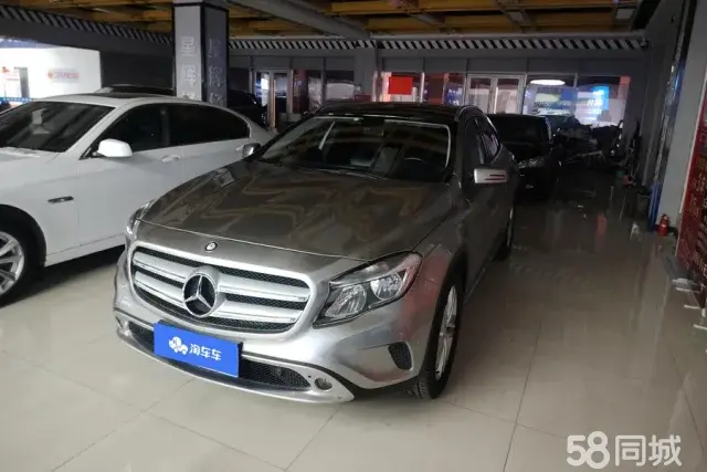 Mercedes-Benz GLA Class 2016 Mercedes-Benz GLA Class 2016 汽车图片