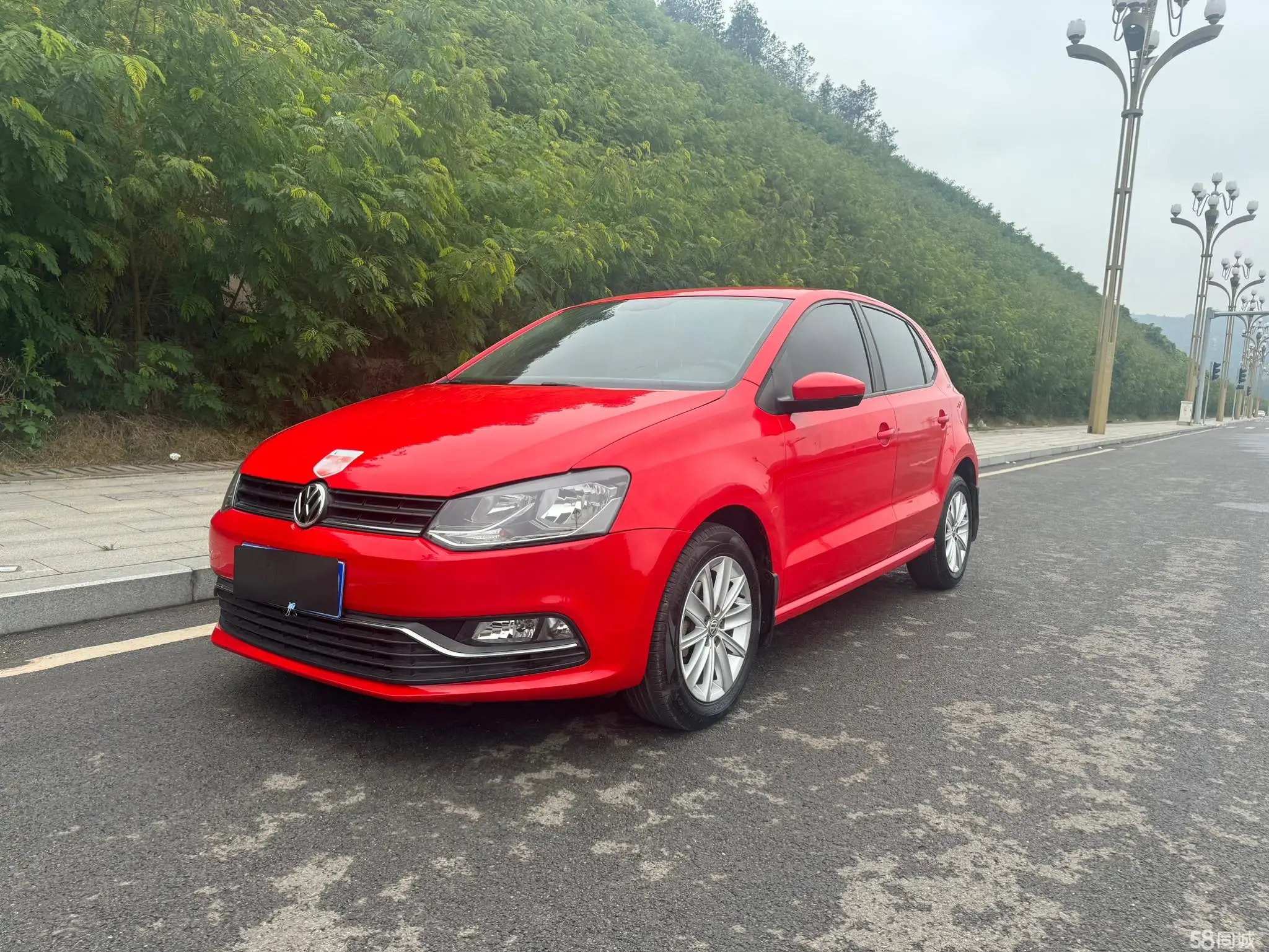 Volkswagen Polo 2015 Volkswagen Polo 2015 car image