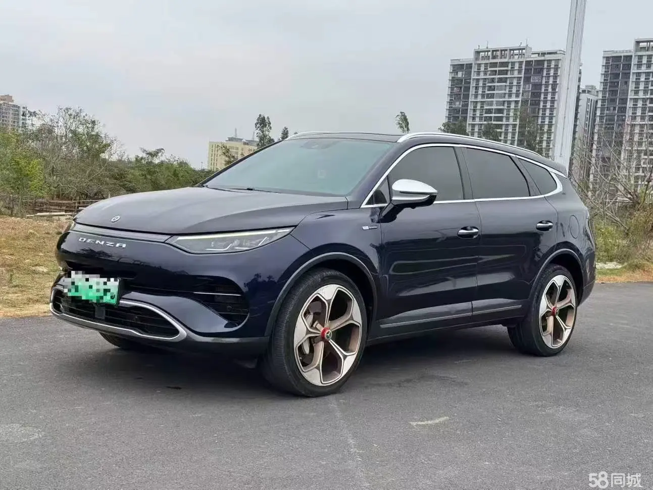 Denza X 2021 car image 