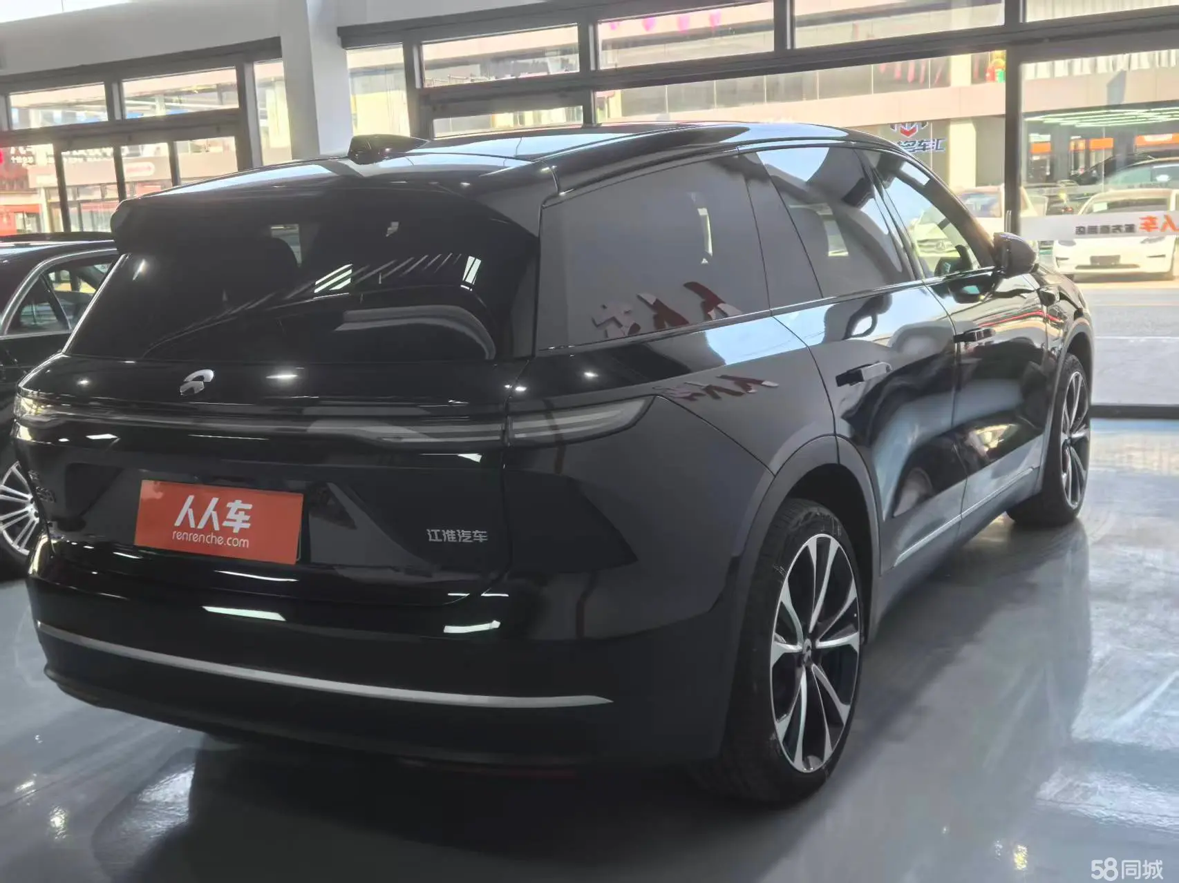 NIO ES8 2023 汽车图片 