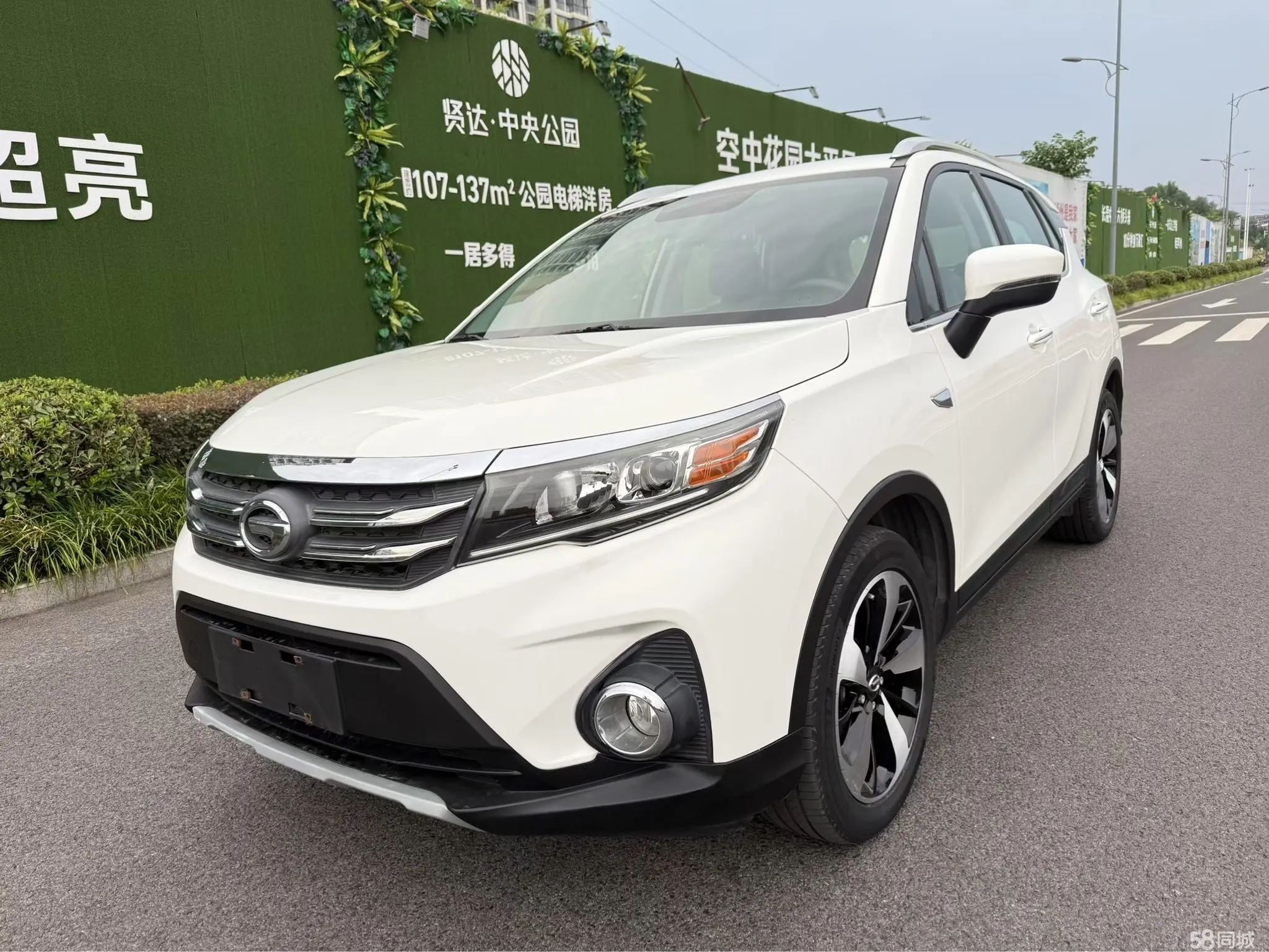 GAC Trumpchi GS3 2017 GAC Trumpchi GS3 2017 car image