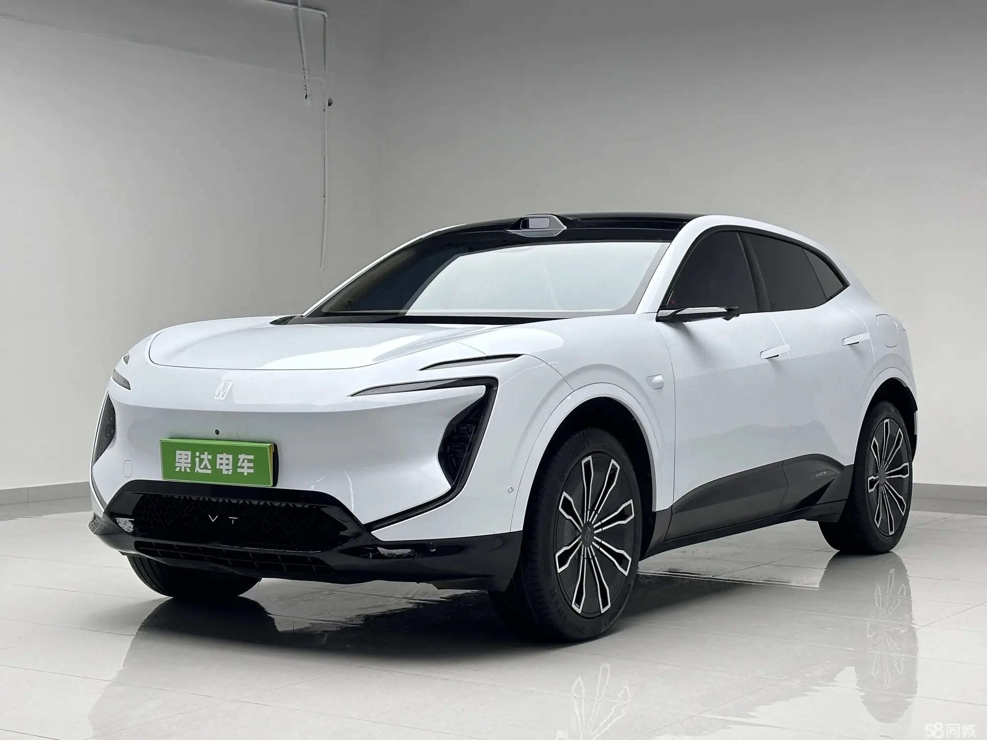 Avatr 07 2024 car image 