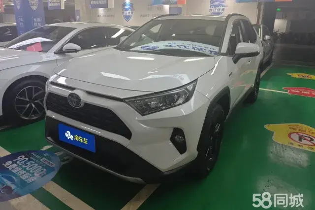 Toyota RAV4 2021 car image 