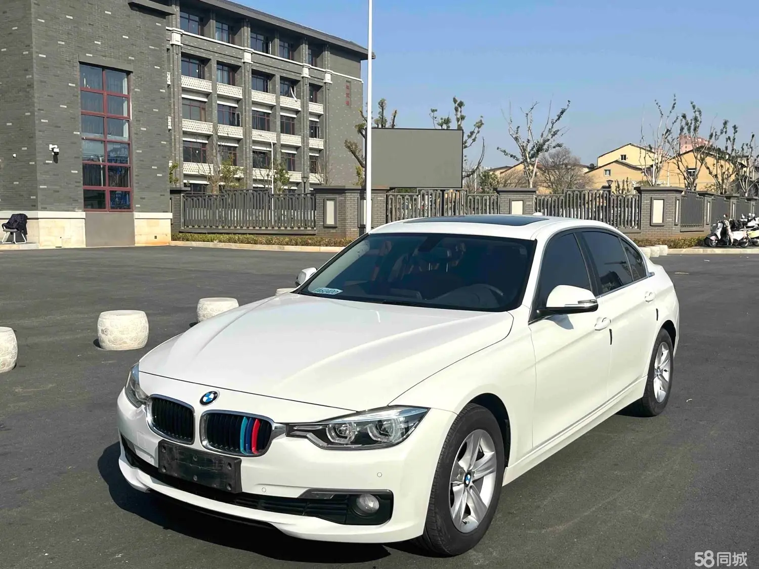 BMW 3 Series 2016 car image 
