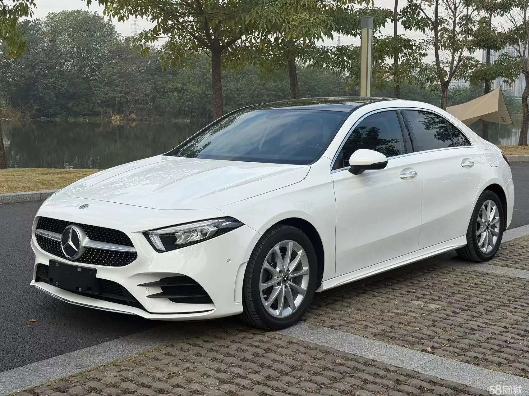 Mercedes-Benz A Class 2019 car image 