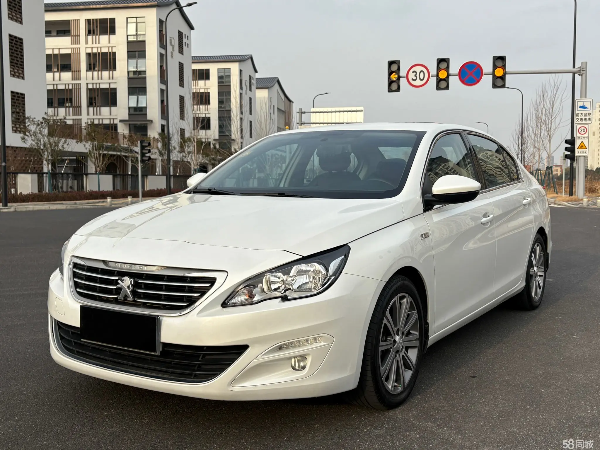 Peugeot 408 2015 汽车图片 