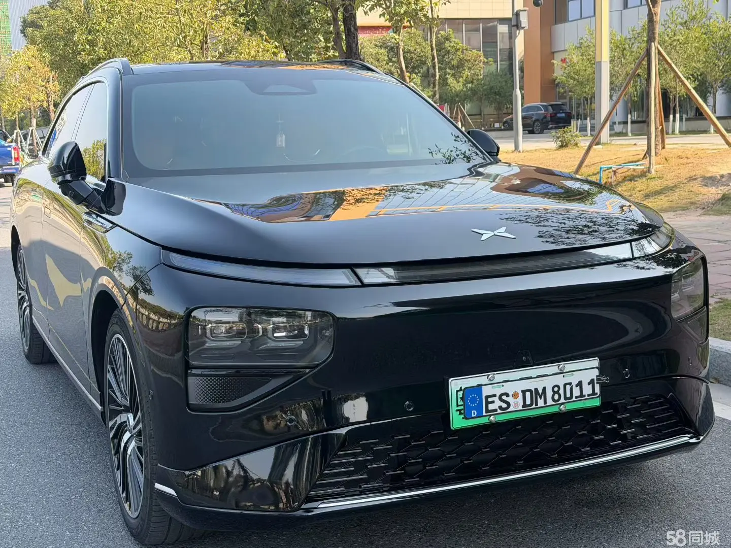 Xpeng G9 2023 汽车图片 