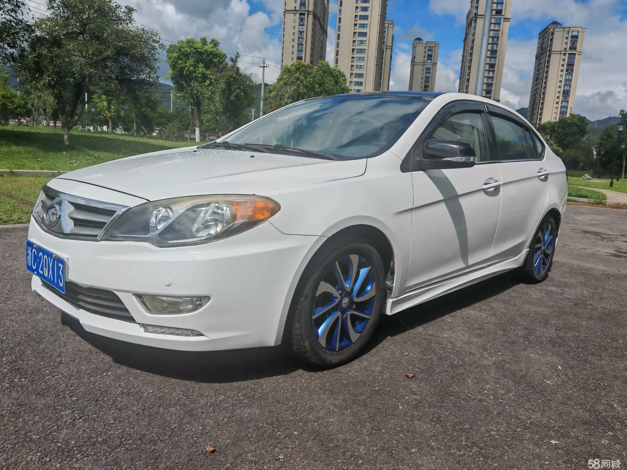 Soueast V5 Lingzhi 2014 汽车图片 