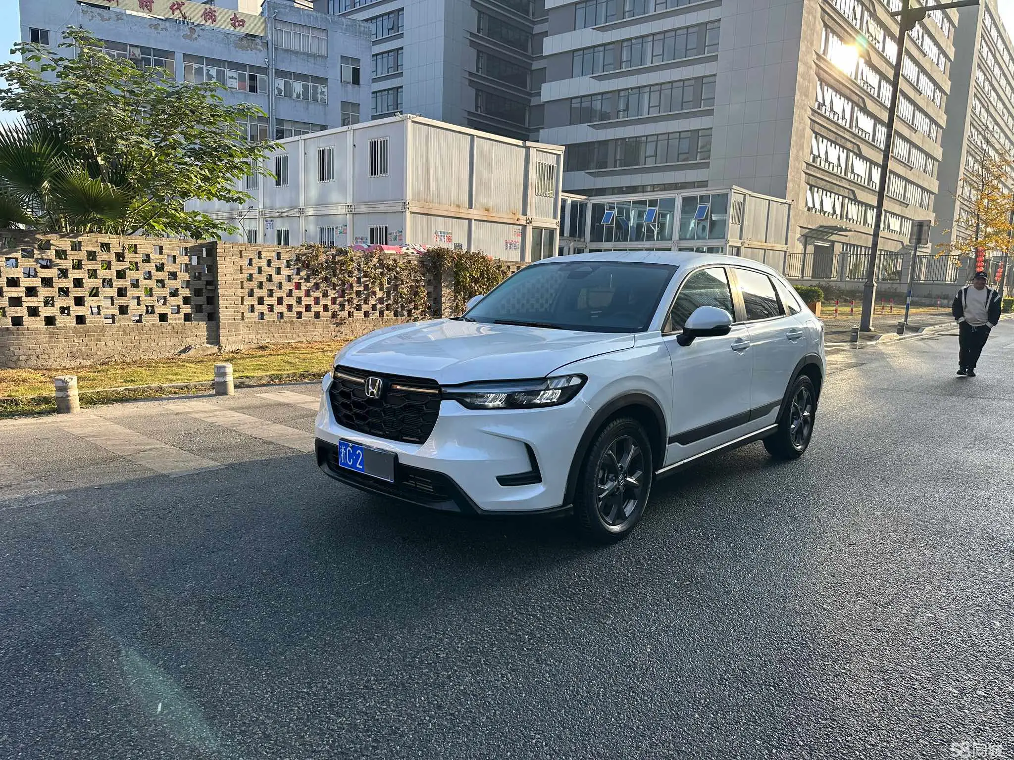 Honda HR-V 2023 car image 