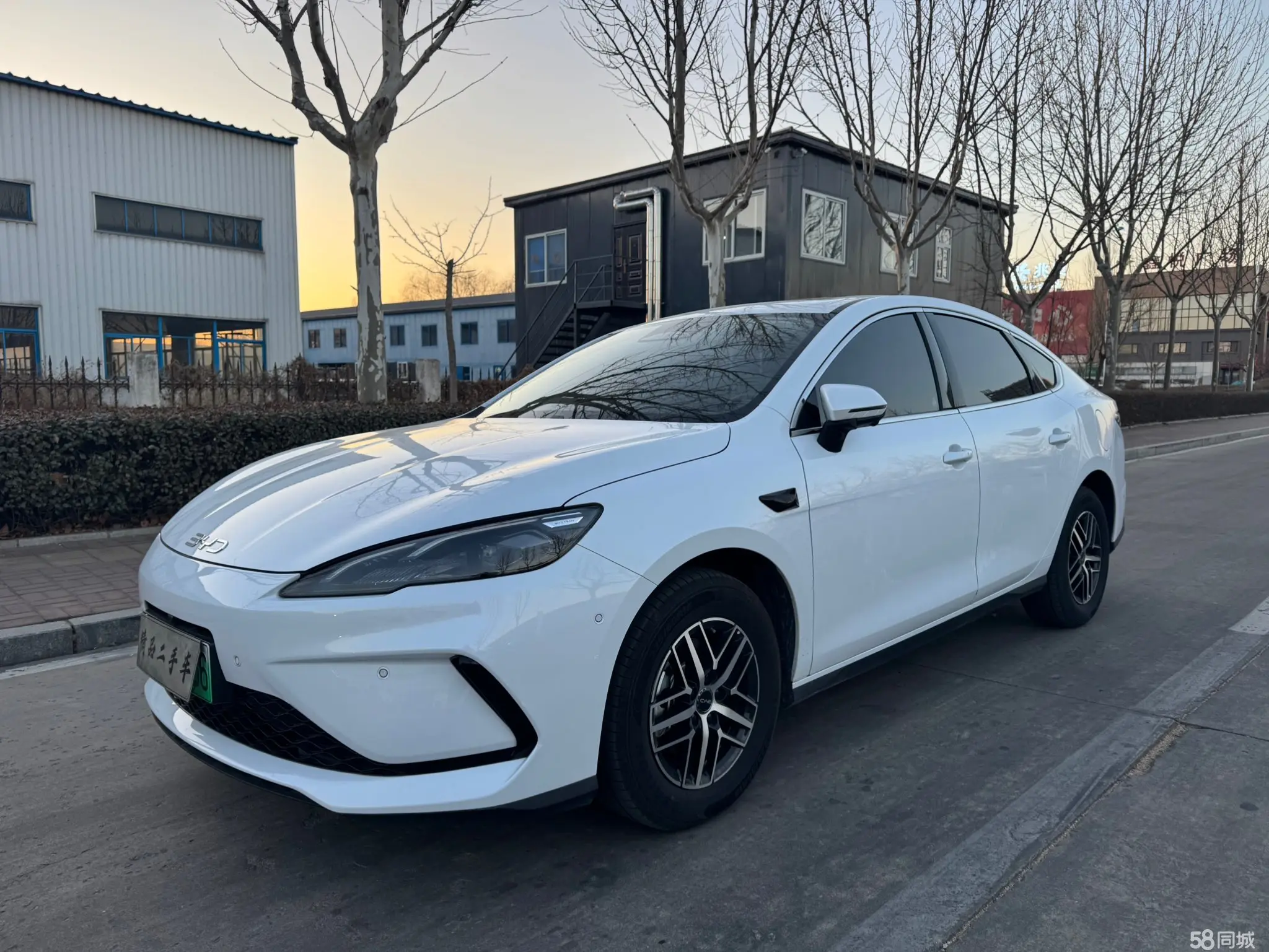 BYD Seal 05 DM-i 2025 BYD Seal 05 DM-i 2025 car image