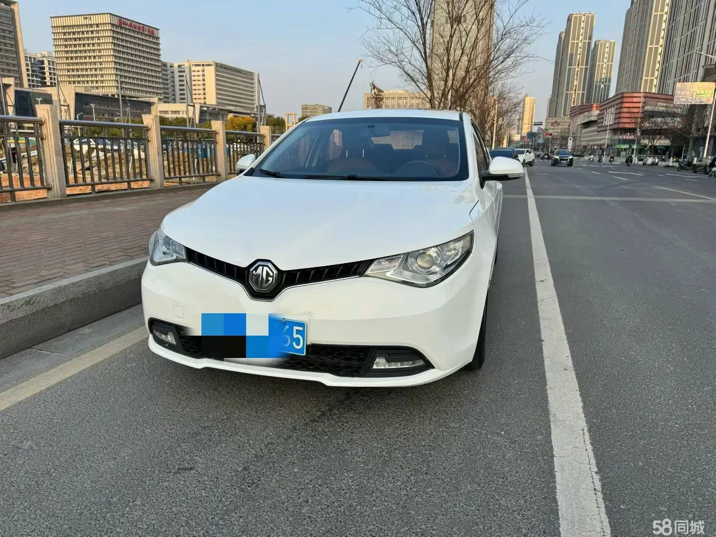 MG GT 2017 MG GT 2017 car image