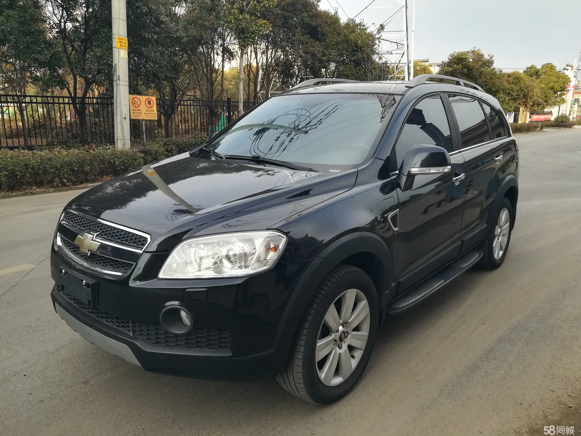 Chevrolet Captiva (Imported) 2011 car image 