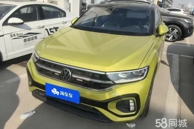 Volkswagen T-Roc 2023 immagine di auto 