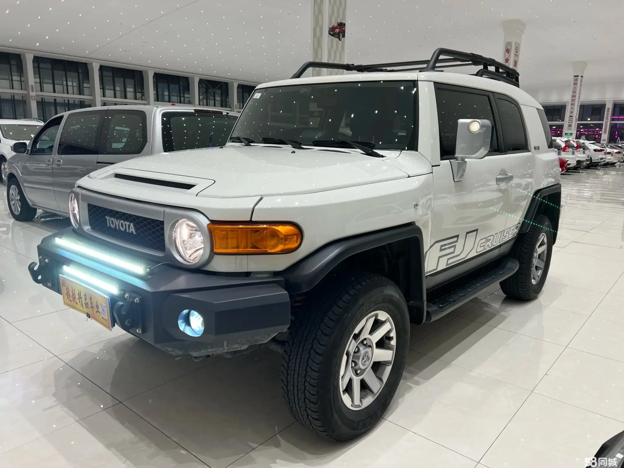 Toyota FJ Cruiser 2019 汽车图片 