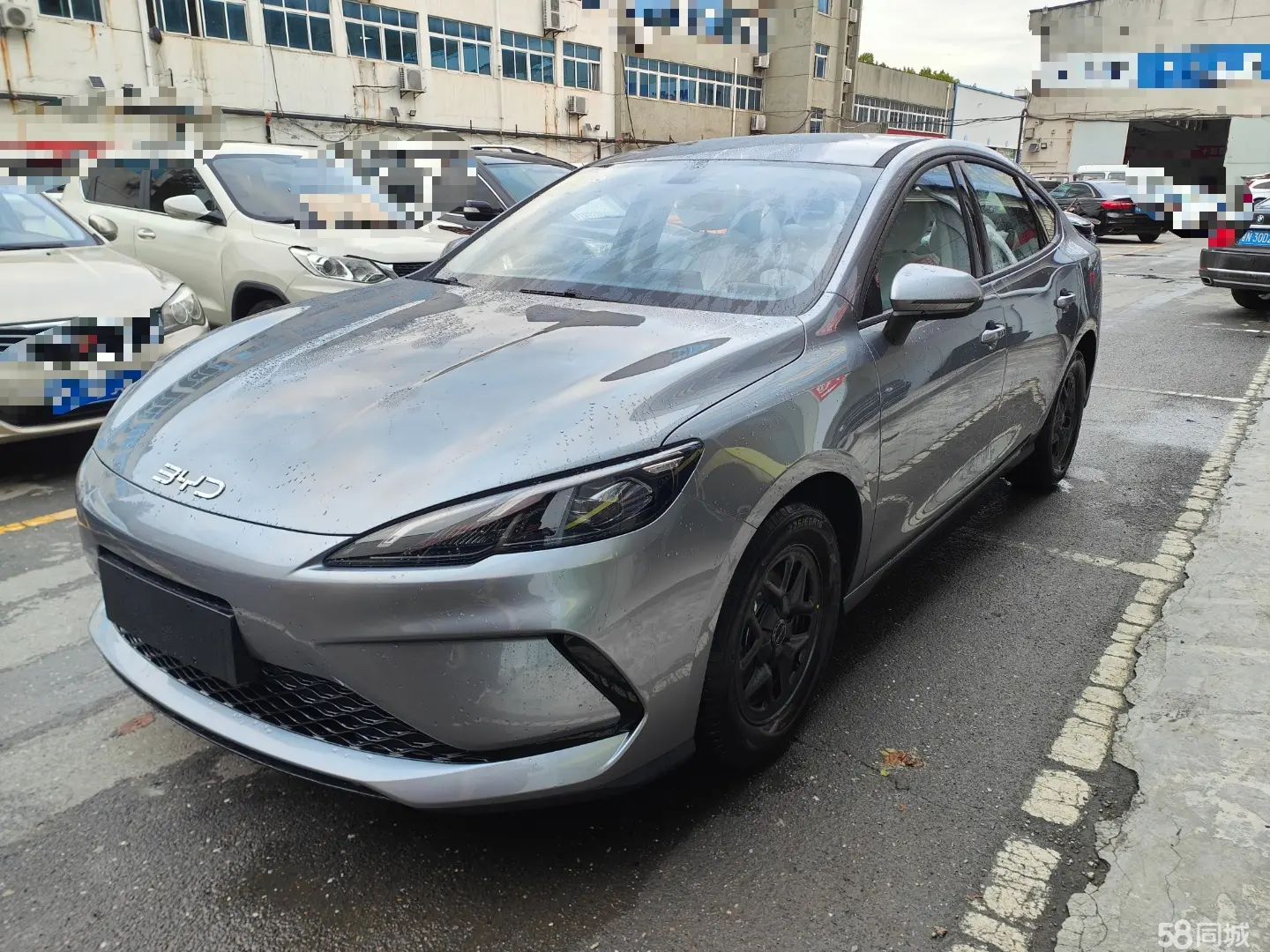 BYD Seal 05 DM-i 2025 car image 