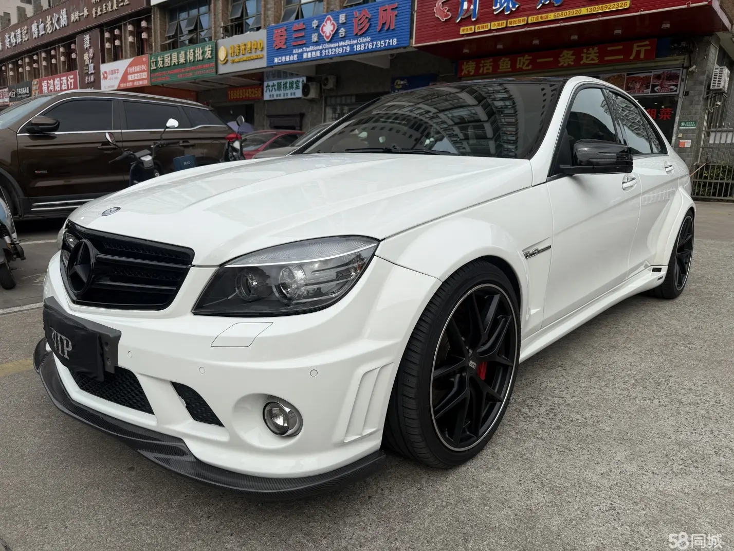 Mercedes-Benz C AMG 2011 car image 