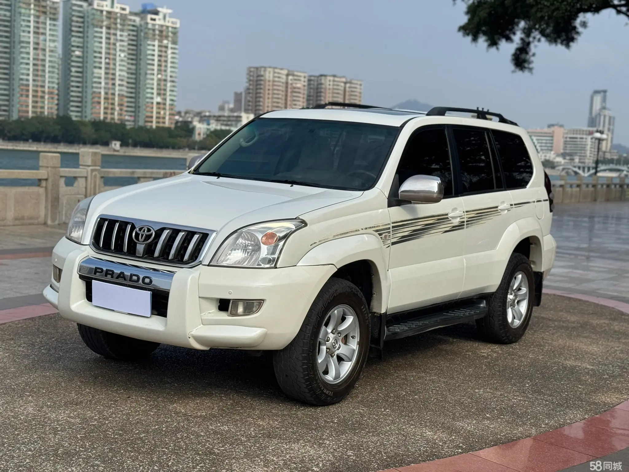 Toyota Prado (Imported) 2004 Toyota Prado (Imported) 2004 car image