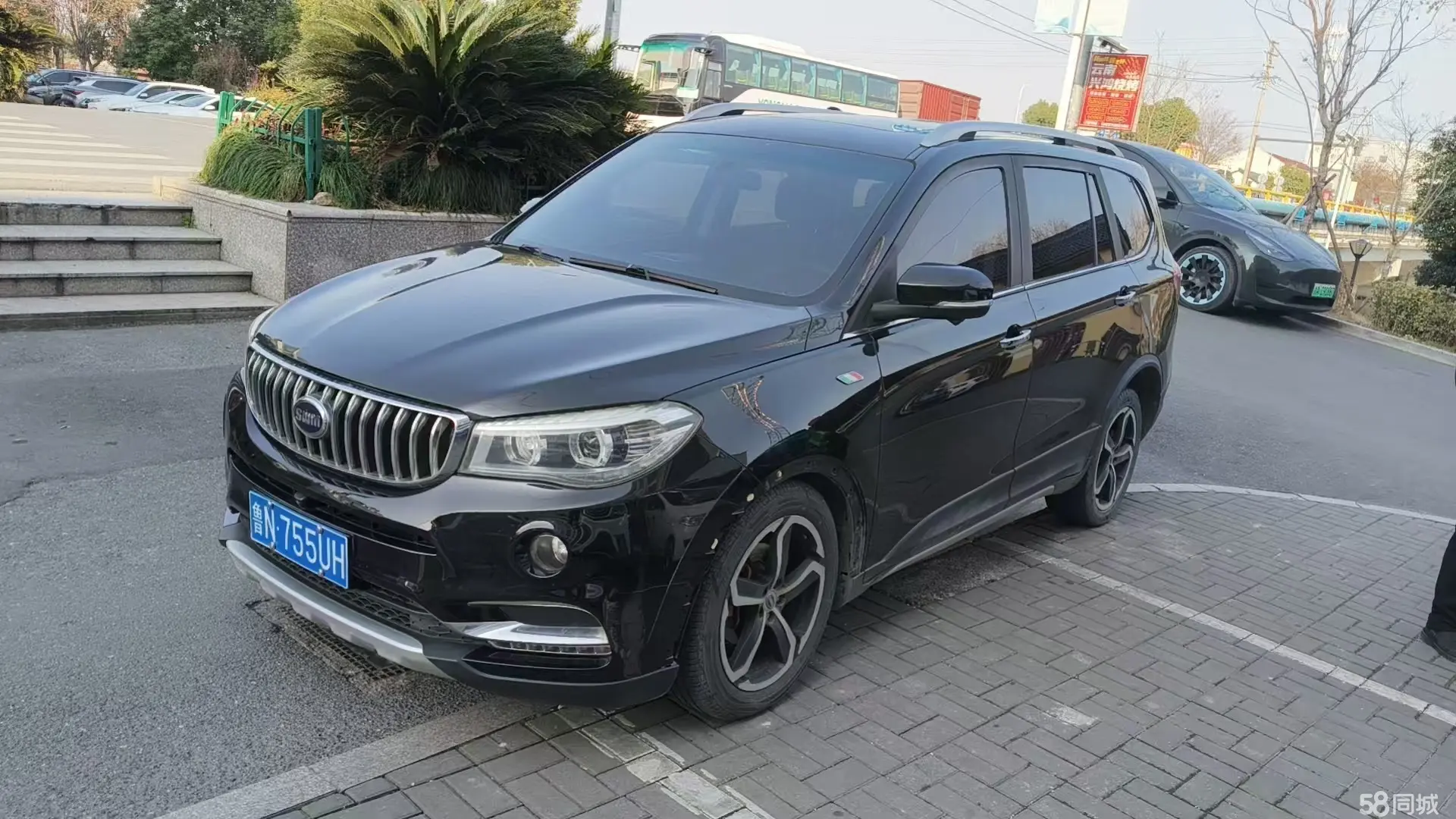 SWM X7 2017 汽车图片 