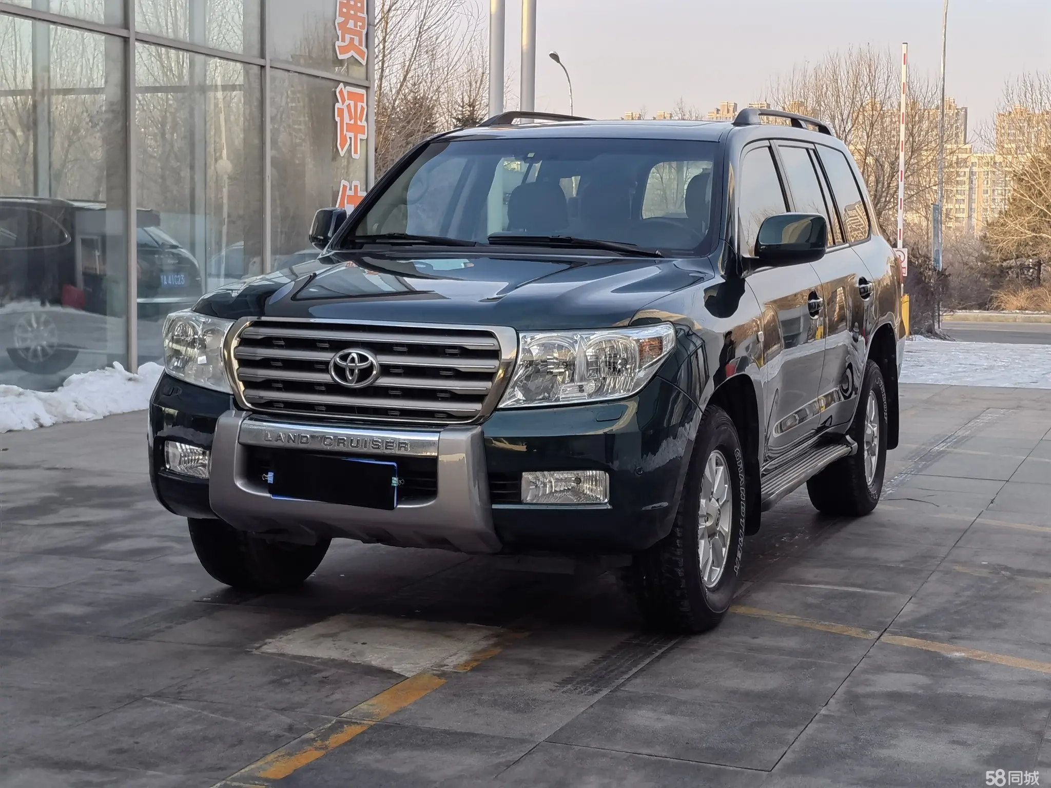 Toyota Land Cruiser 2010 汽车图片 