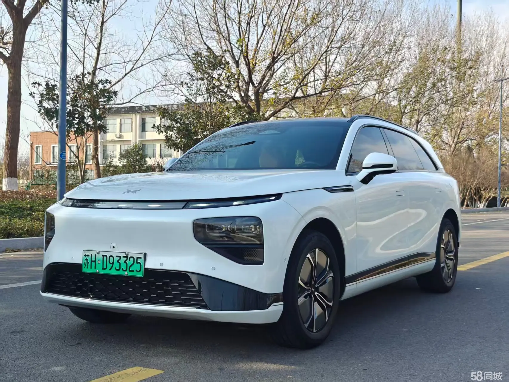 Xpeng G9 2023 汽车图片 