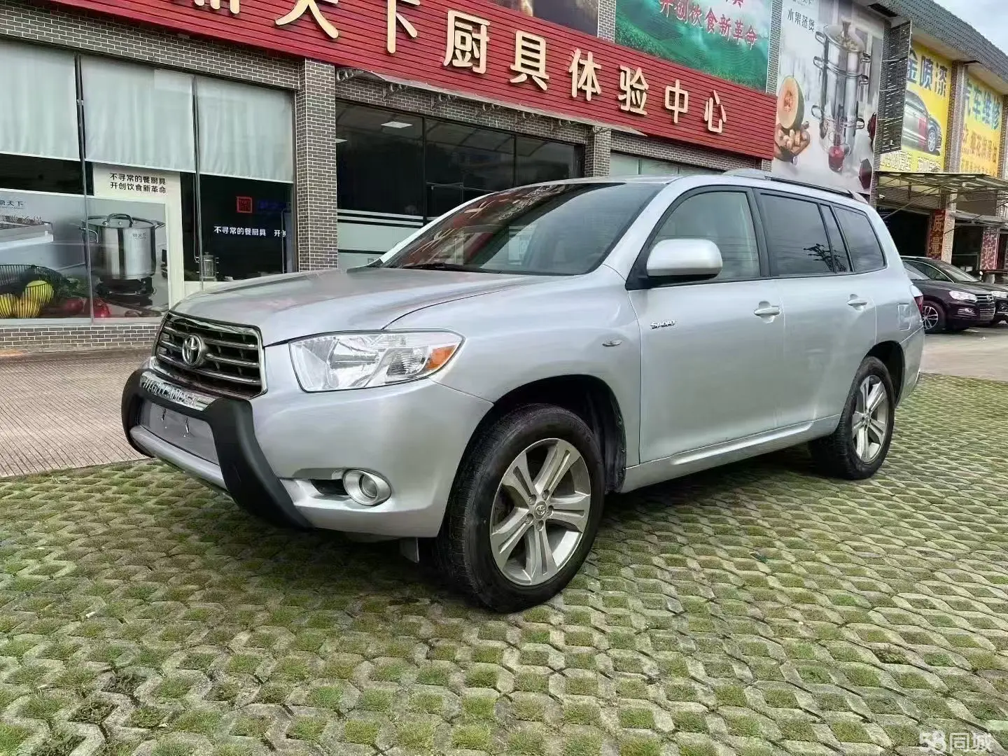 Toyota Highlander 2009 汽车图片 