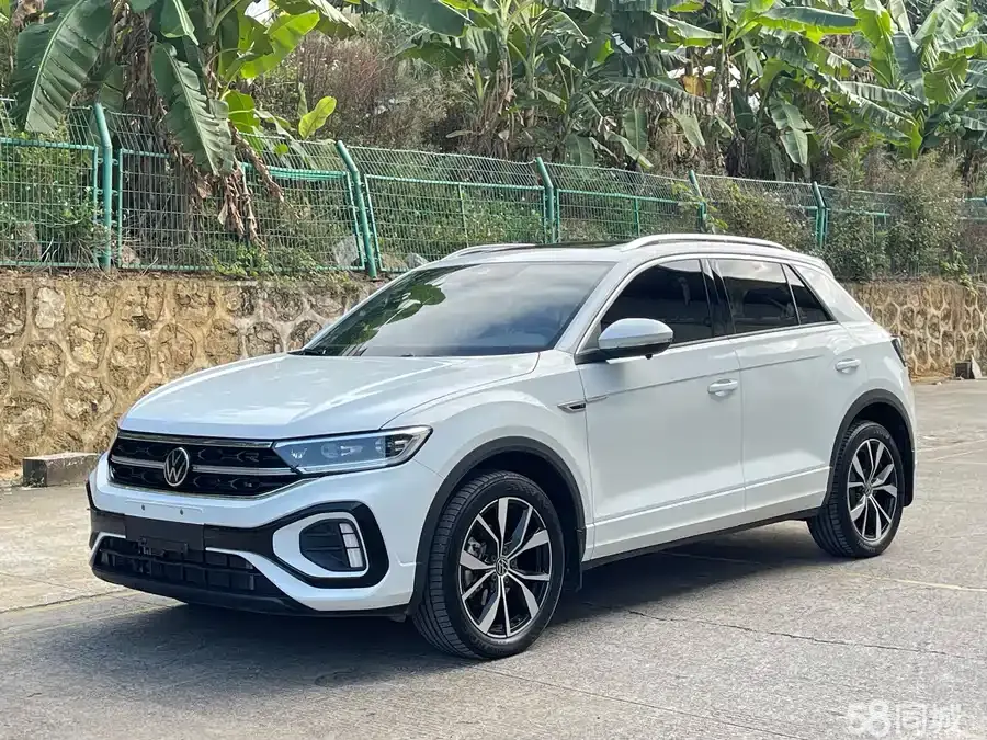 Volkswagen T-Roc 2022 immagine di auto 