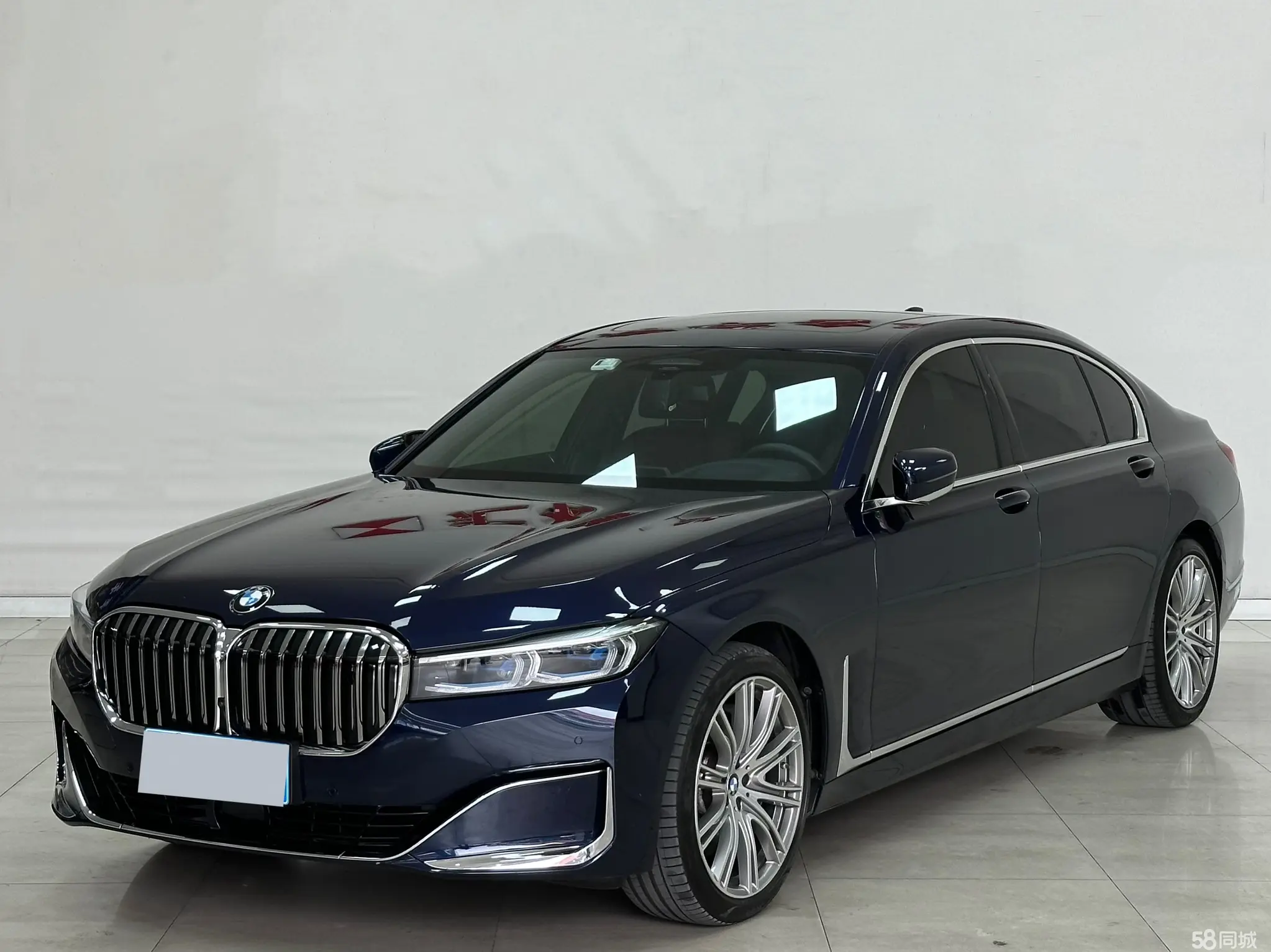 BMW 7 Series 2022 汽车图片 