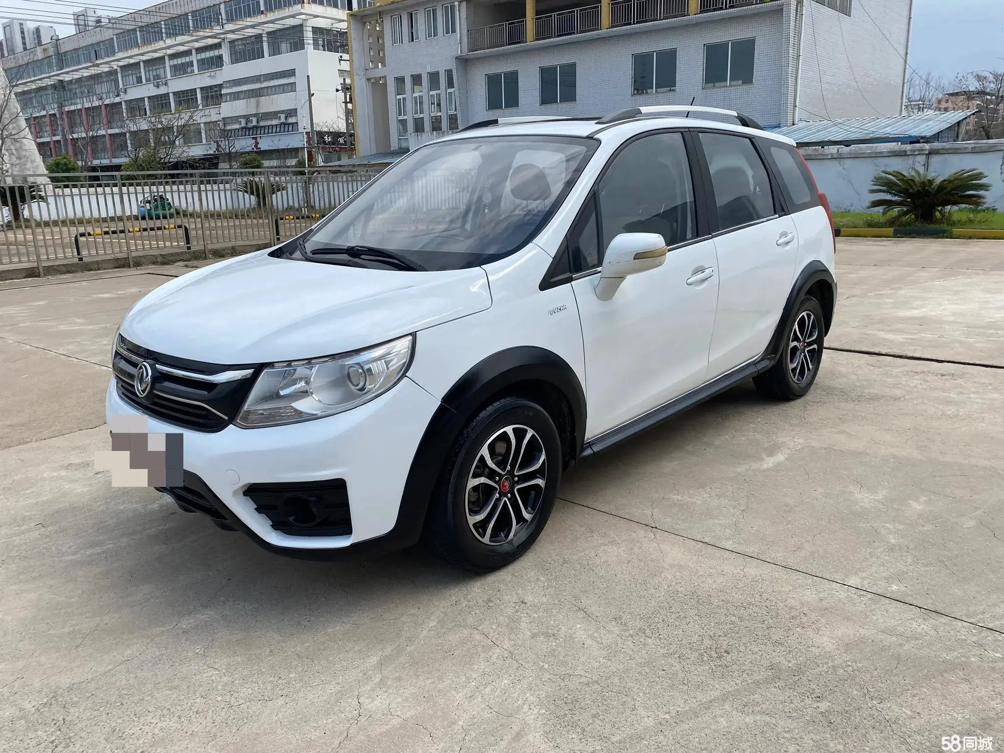 Forthing JOYEAR XV 2016 汽车图片 