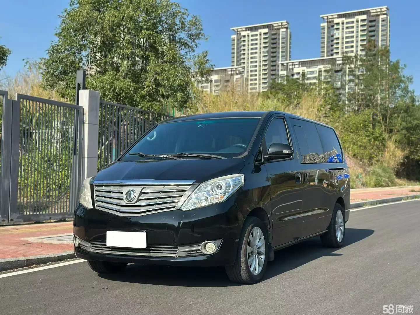 Forthing CM7 2014 汽车图片 