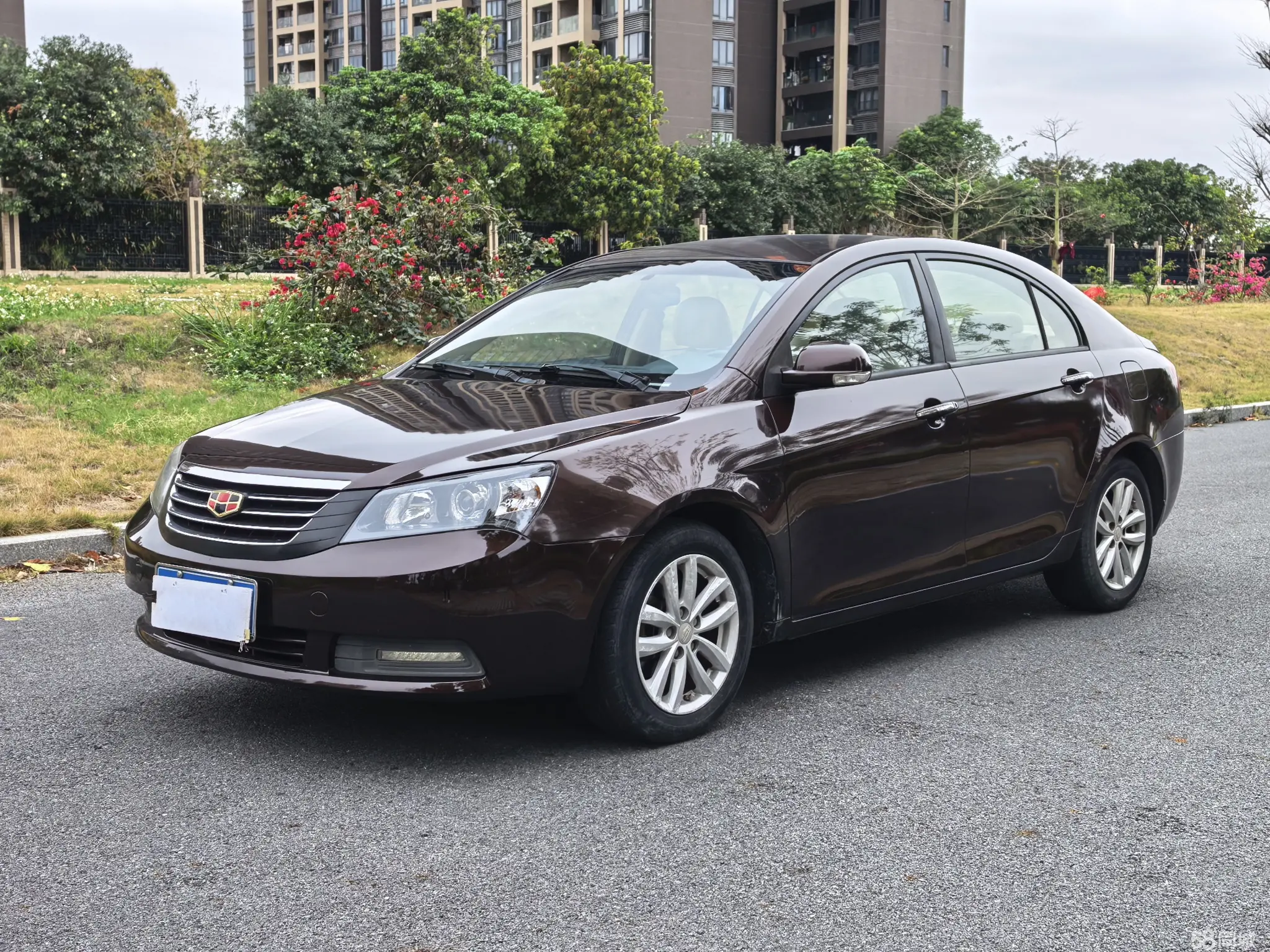 GEELY Emgrand Classic 2013 صورة سيارة 