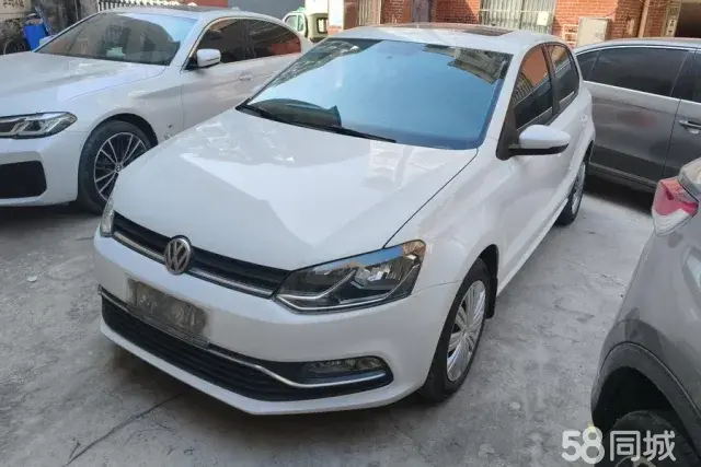 Volkswagen Polo 2016 car image 