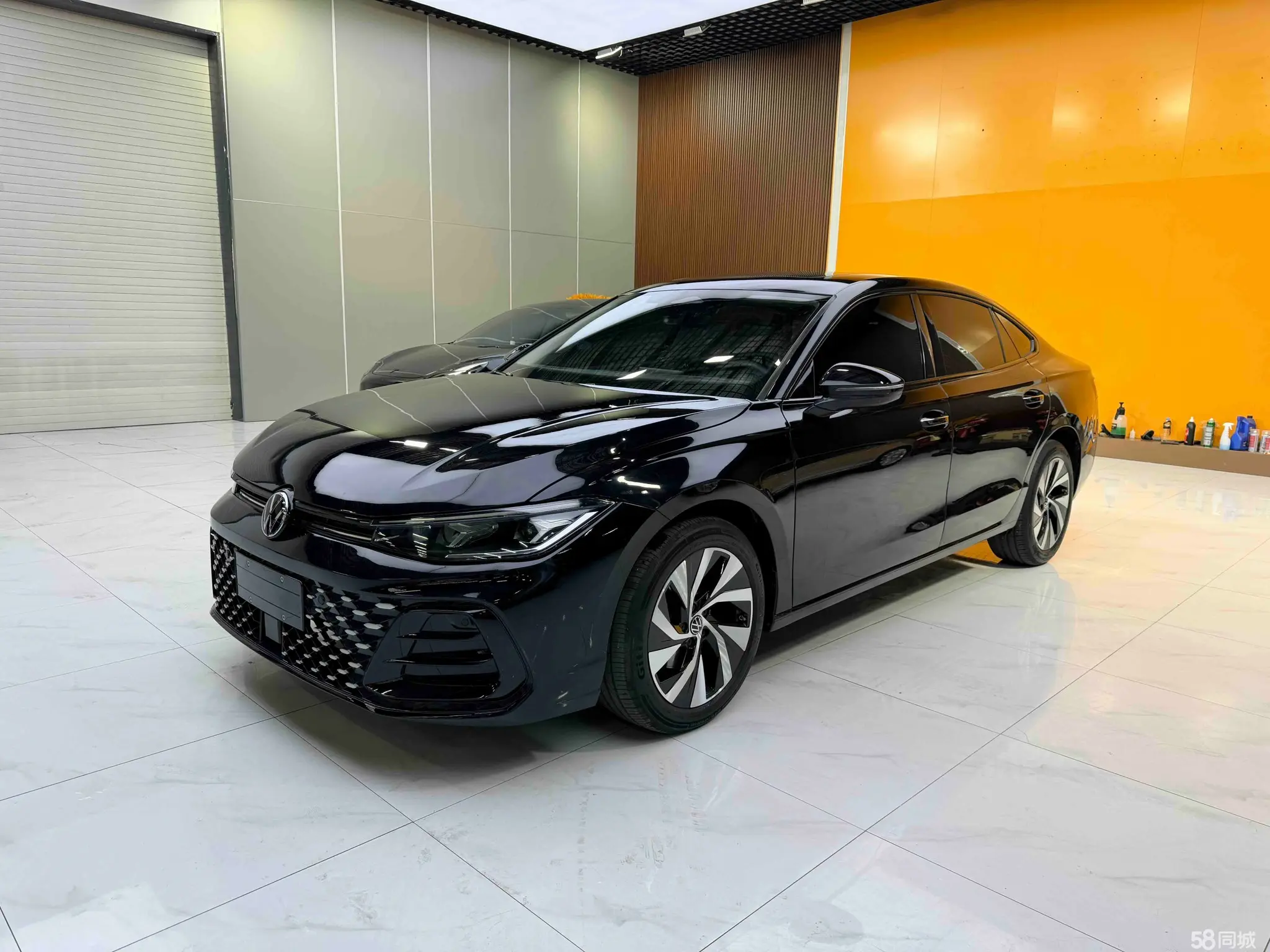 Volkswagen Passat 2025 car image 