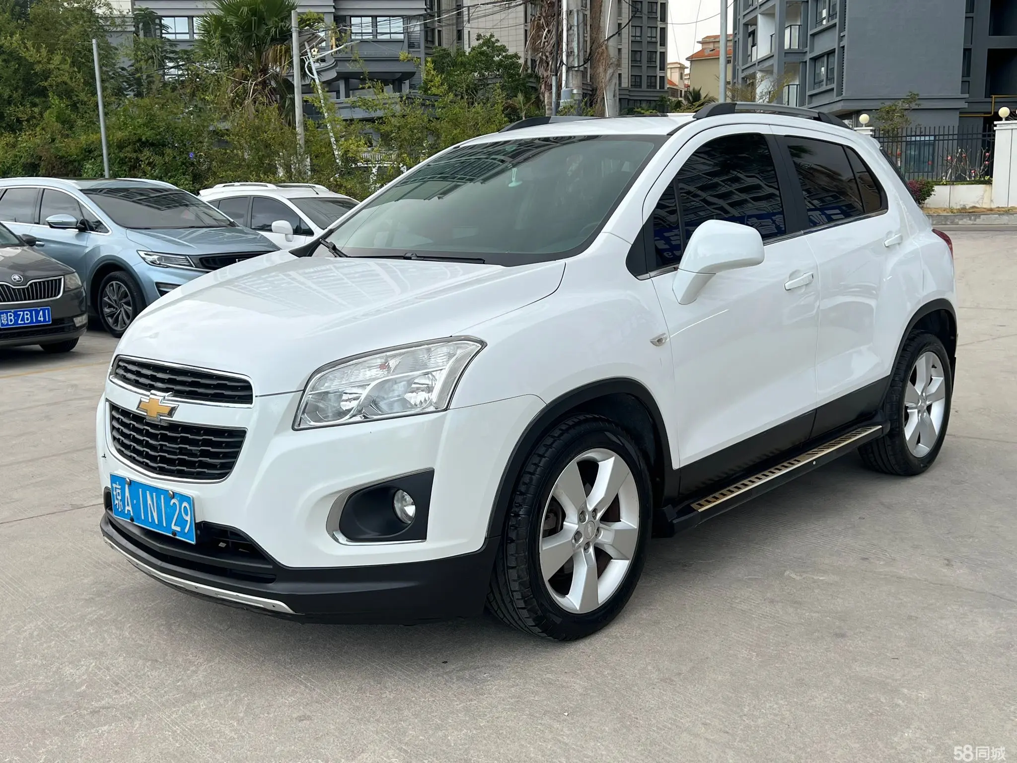 Chevrolet Tracker 2015 car image 