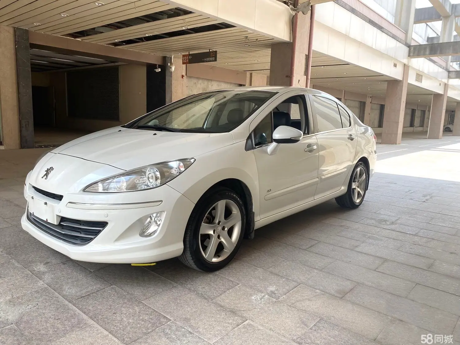 Peugeot 408 2013 汽车图片 