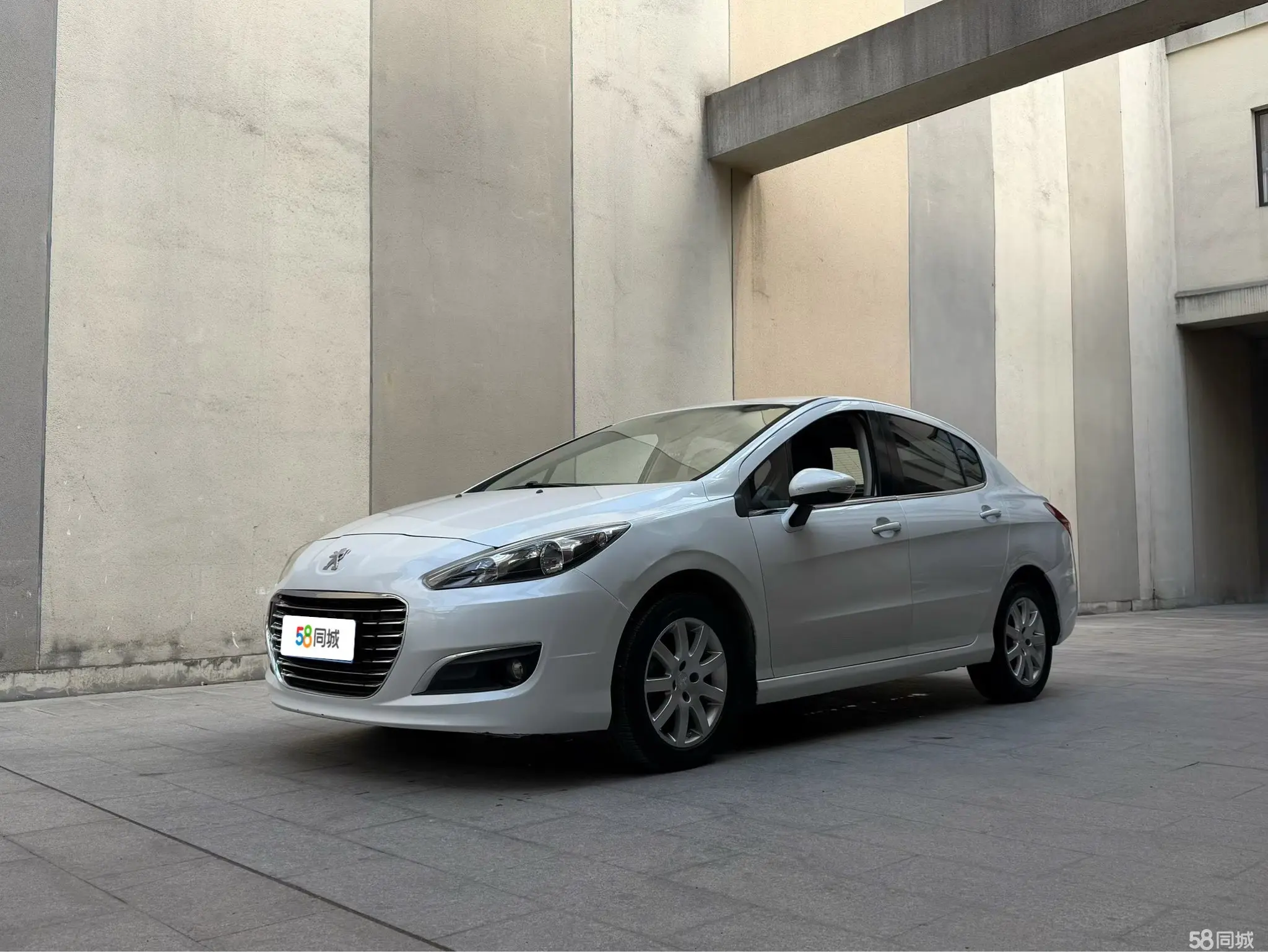 Peugeot 308 2013 汽车图片 
