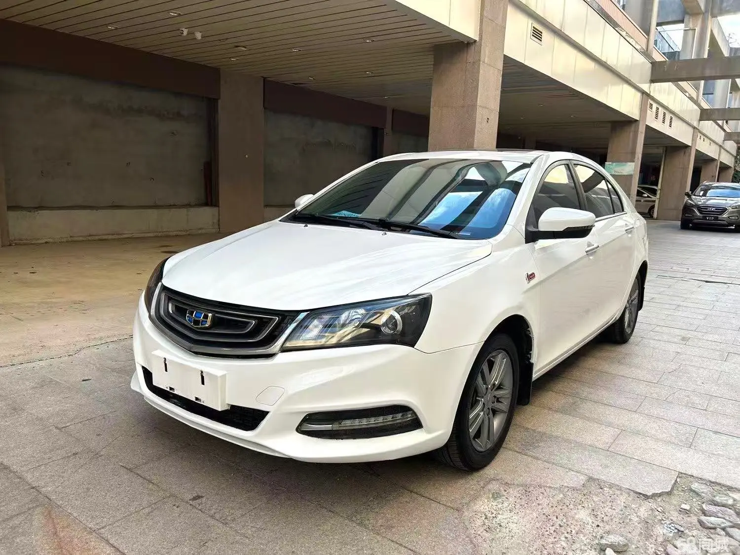 GEELY Emgrand 2016 GEELY Emgrand 2016 car image