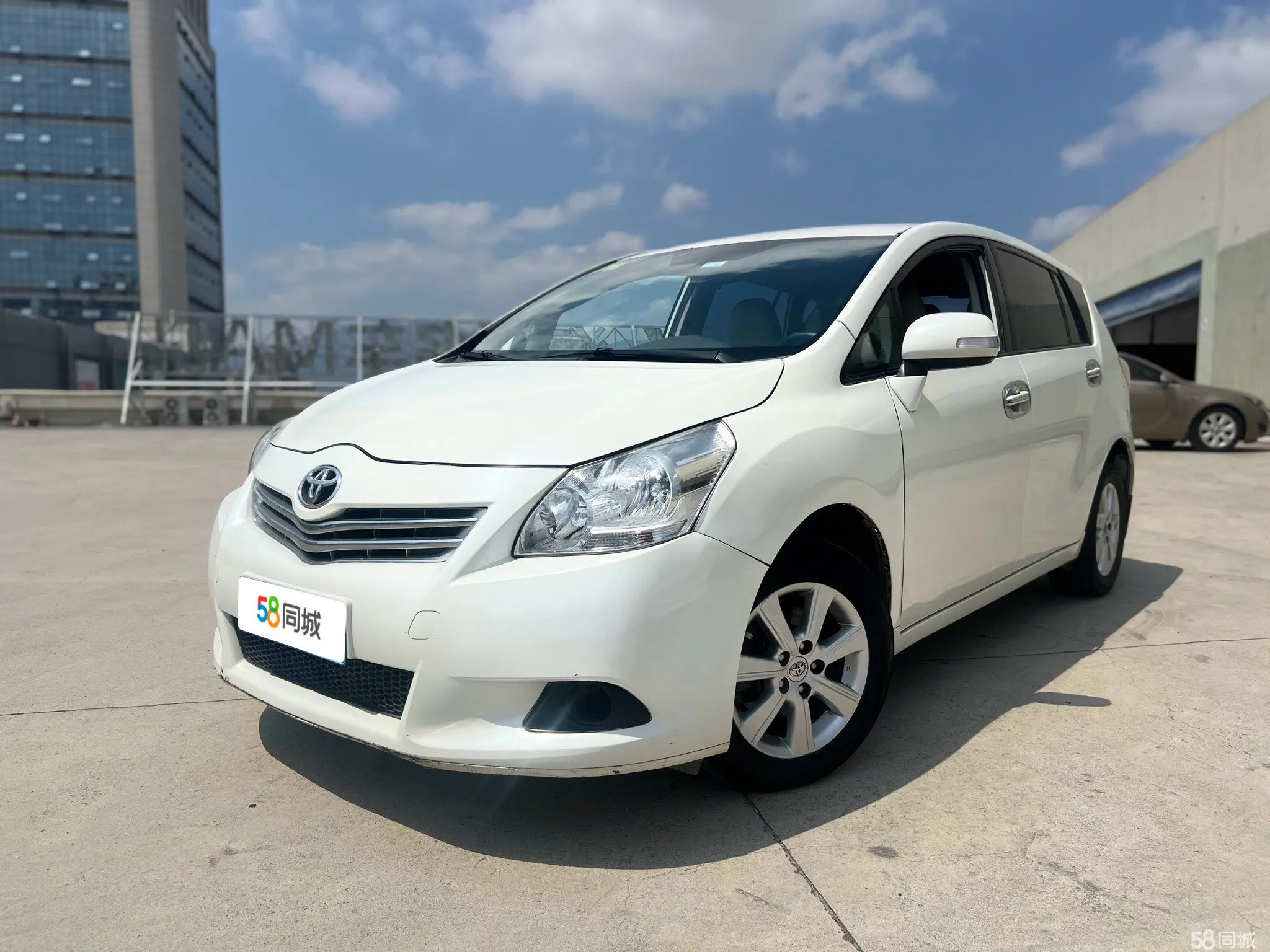 Toyota Verso 2013 car image 