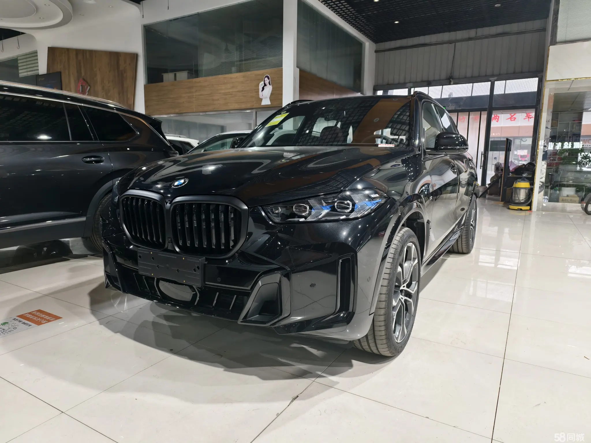 BMW X5 2025 汽车图片 