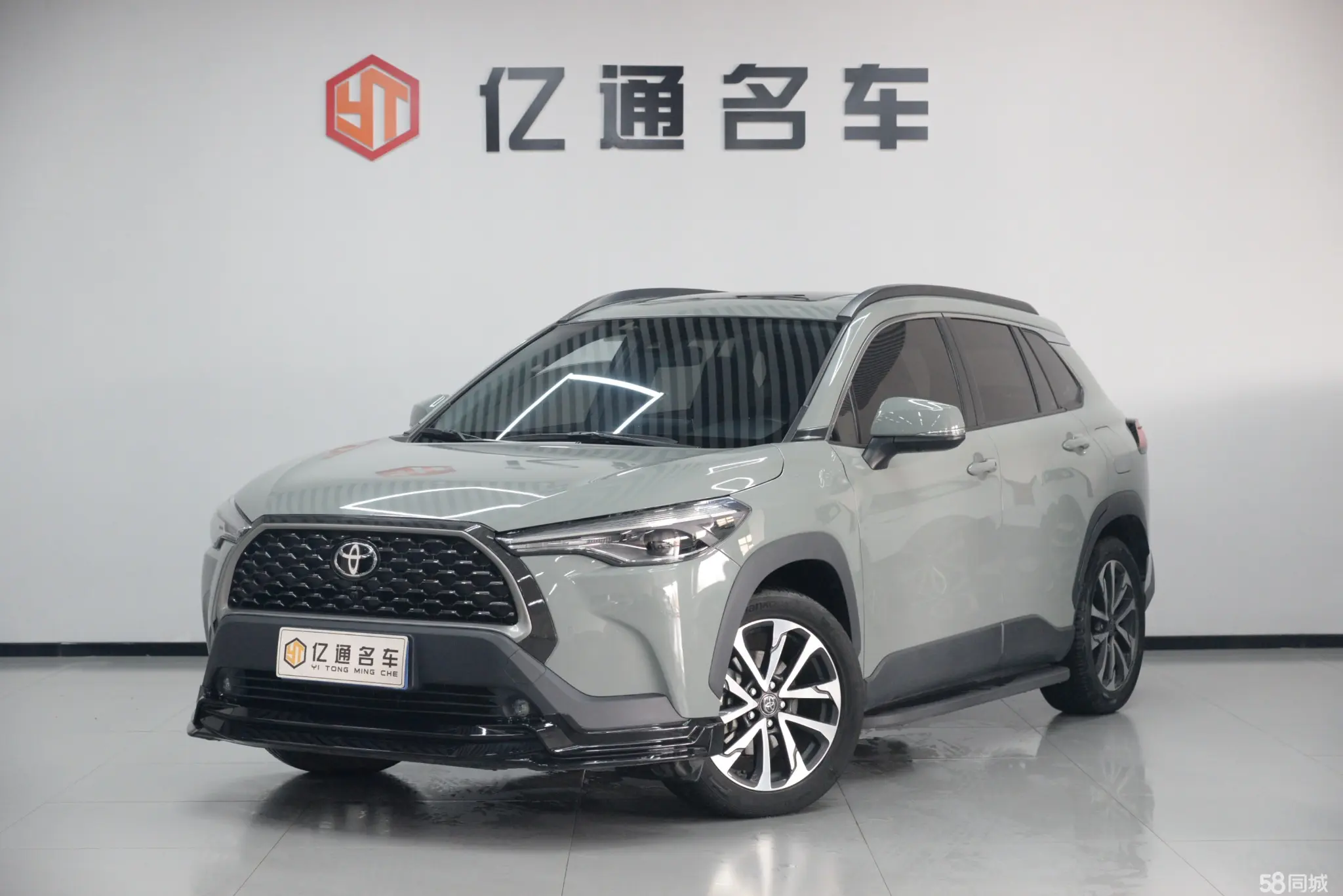 Toyota Corolla Cross 2022 汽车图片 