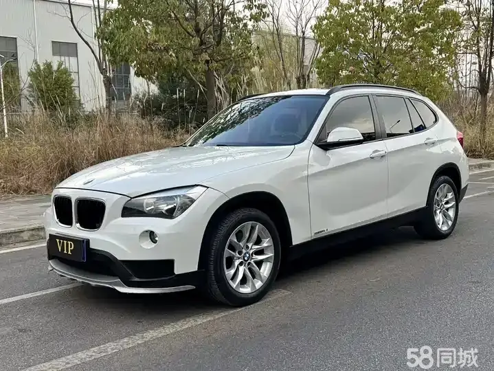 BMW X1 2015 car image 
