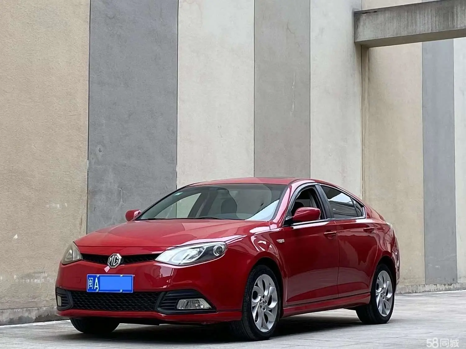 MG 6 2011 immagine di auto 