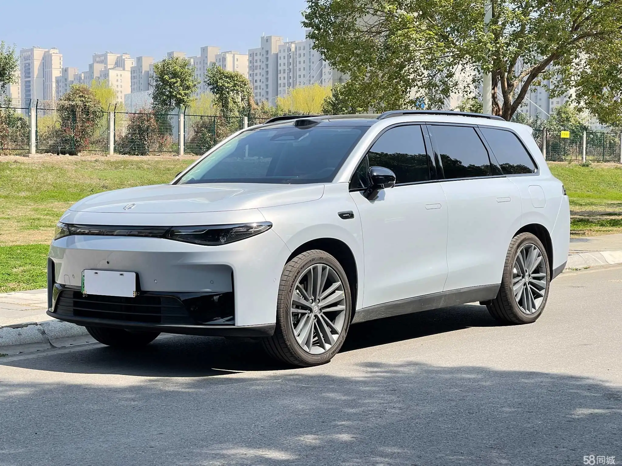 Leapmotor C16 2025 汽车图片 